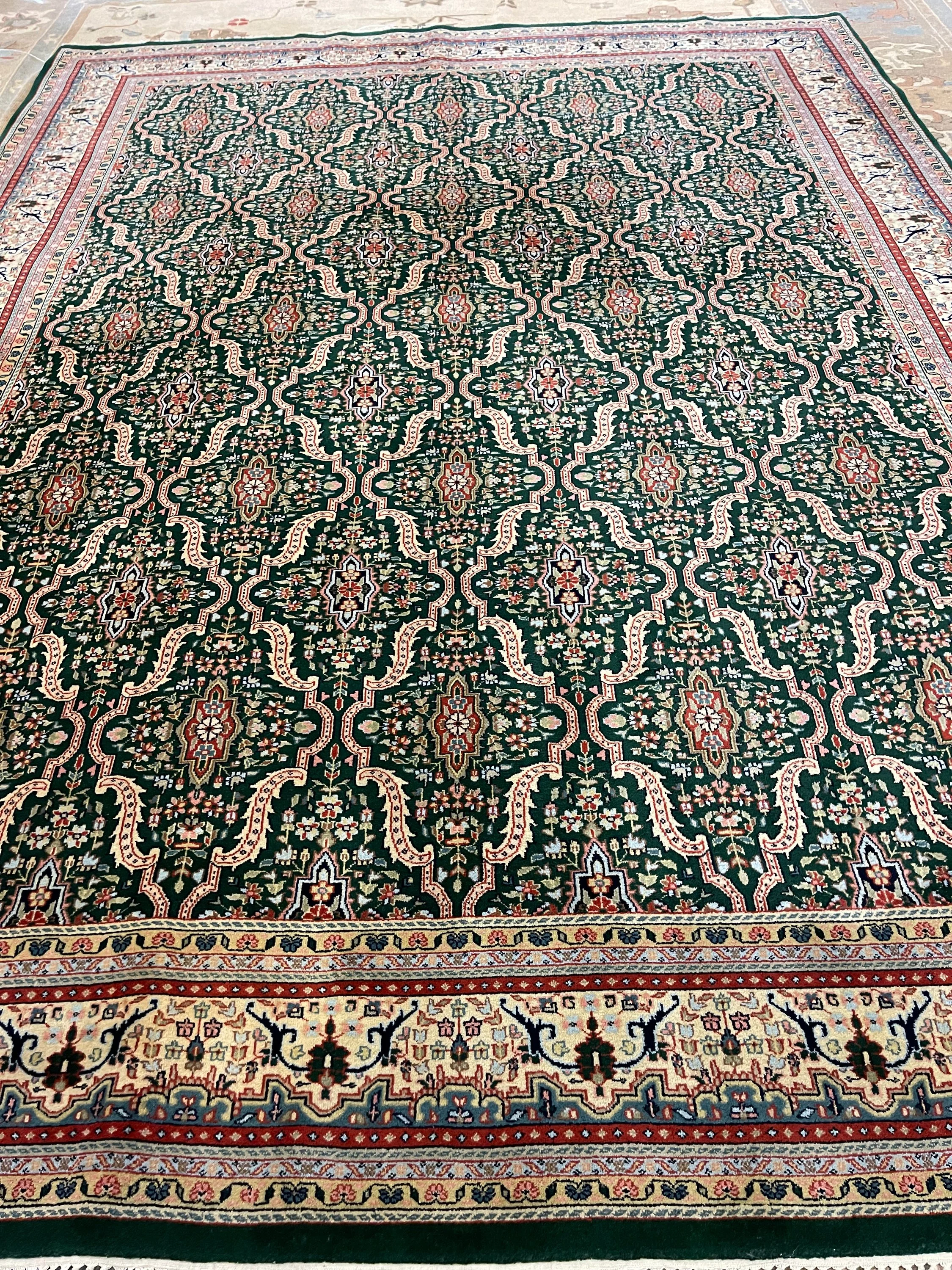Indian F-864, India rug, 8'11" x 11'11", in green, ivory, light green, red - photo 2