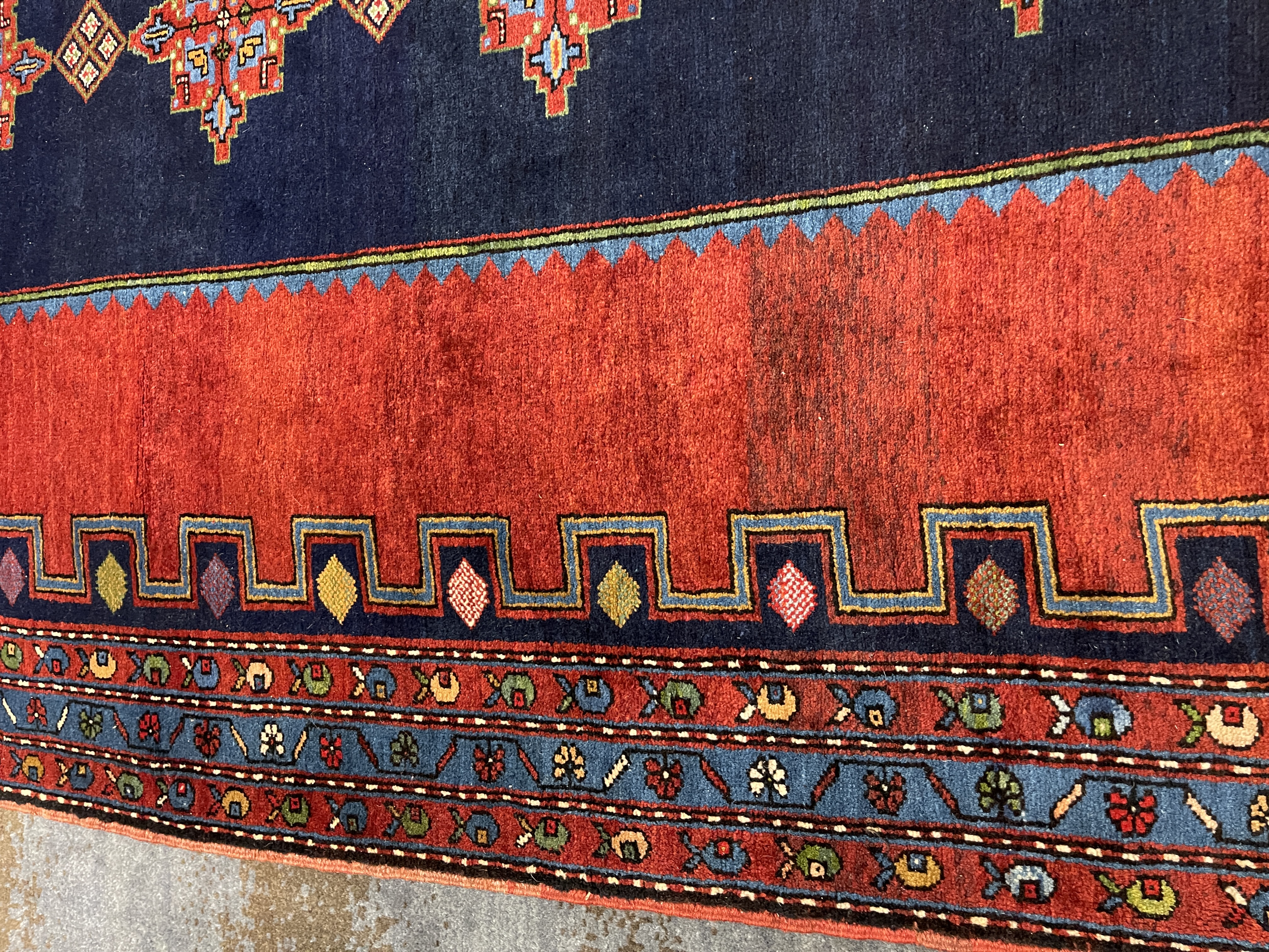 Antique Kazak F-2059, Kazakhstan rug, 5'6"x9'9", in deep red, burgundy, green, light blue, ivory, gold.. - photo 4
