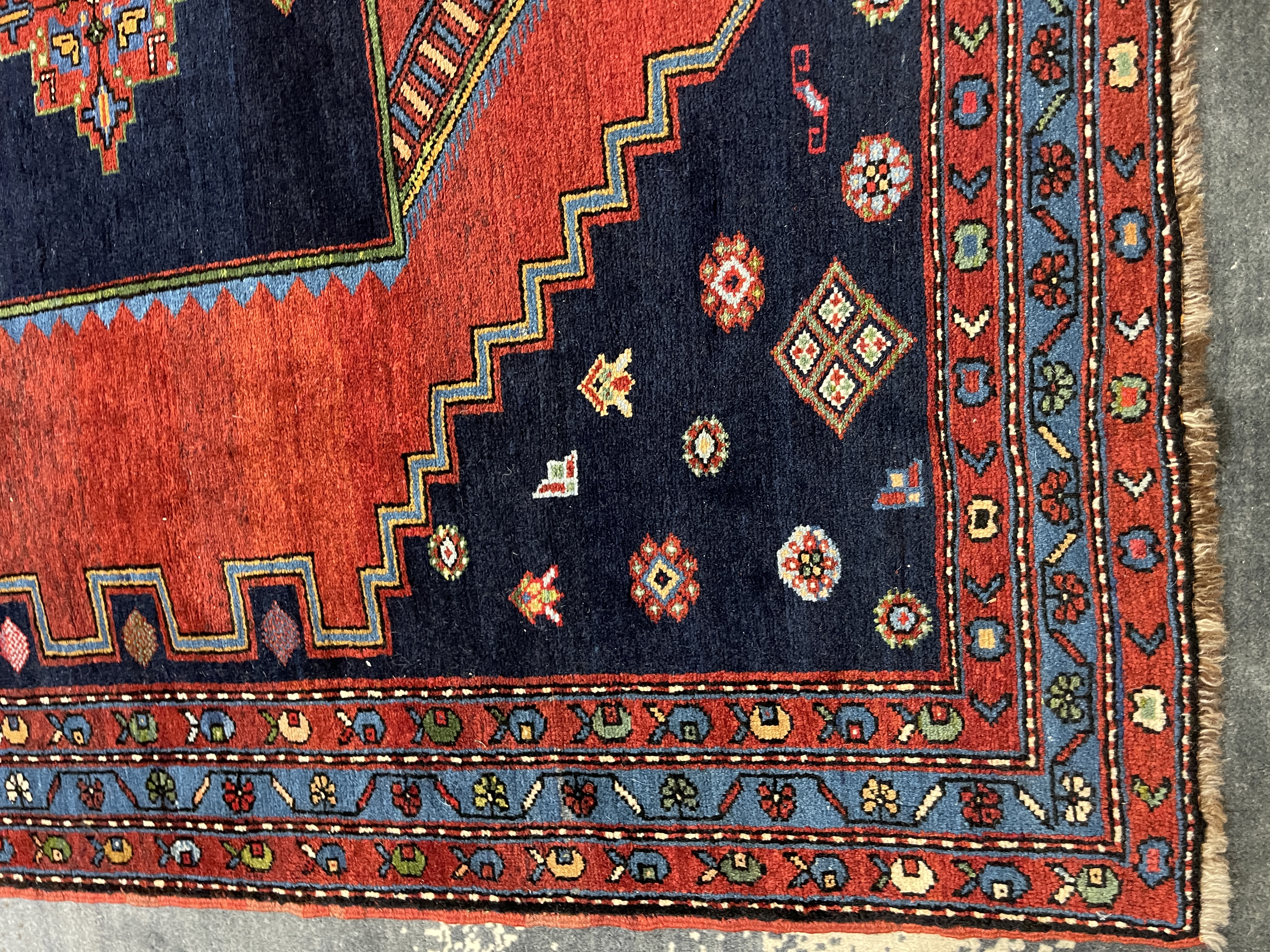 Antique Kazak F-2059, Kazakhstan rug, 5'6"x9'9", in deep red, burgundy, green, light blue, ivory, gold.. - photo 5