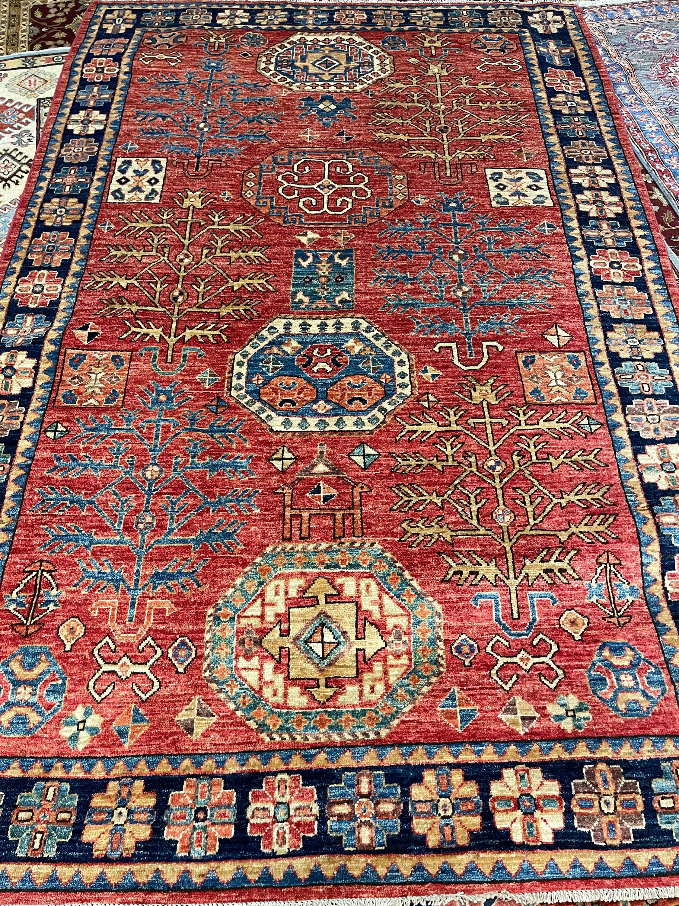 Aryana F-2022, Afghan rug, 5'2"x7'11", in red, navy, light blue, green, ivory... - photo 2