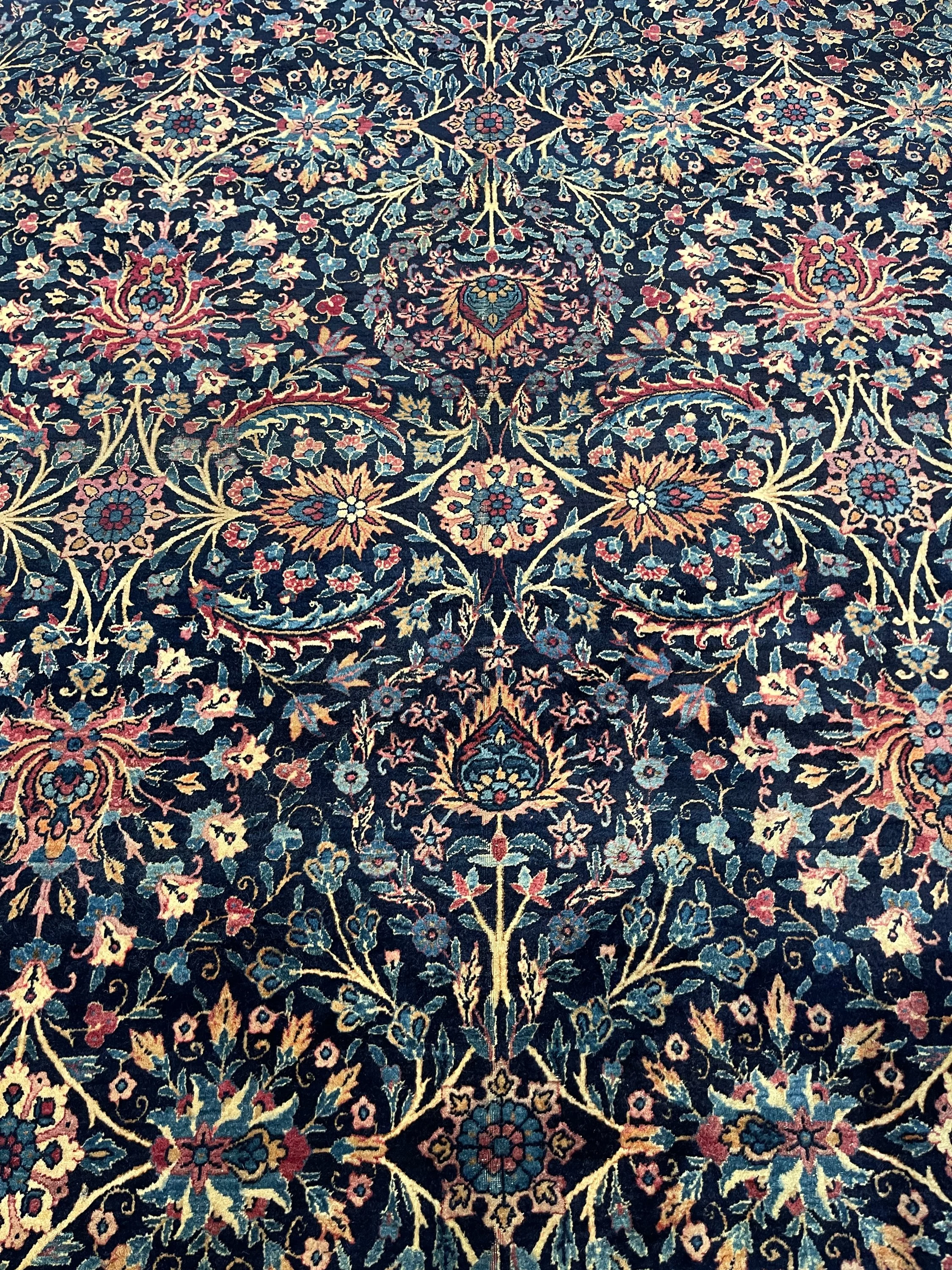 Antique Persian Kerman F-1114, Iran rug, 9'8"x17'4", in navy, rose, light blue, green, ivory, gold... - photo 3
