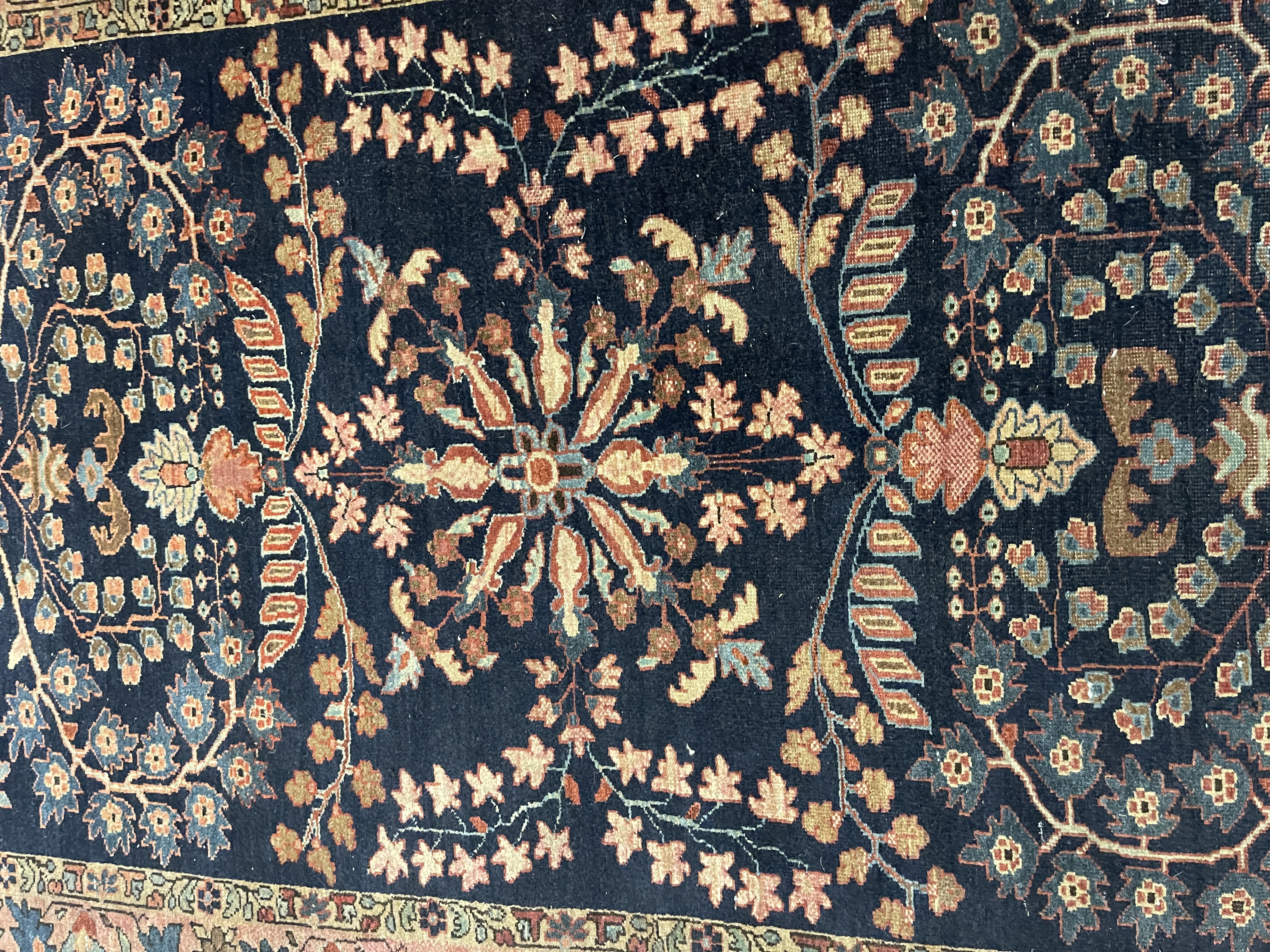 Antique Persian Saruk F-2045, Iran rug, 3'6"x5'3", in navy, rose red, salmon, light green, light blue.. - photo 2