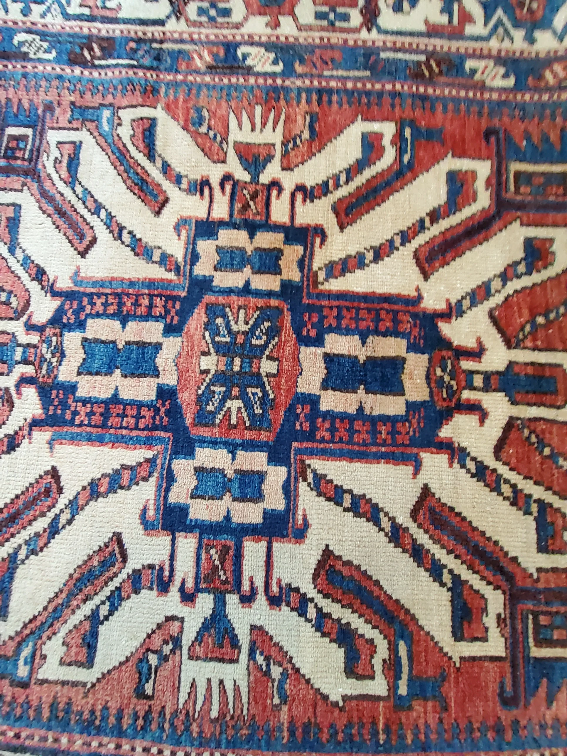 Antique Persian North West rug F-903, Persia rug, 4'8"x7'2", in ivory, rust, navy, light green, light blue.. - photo 3